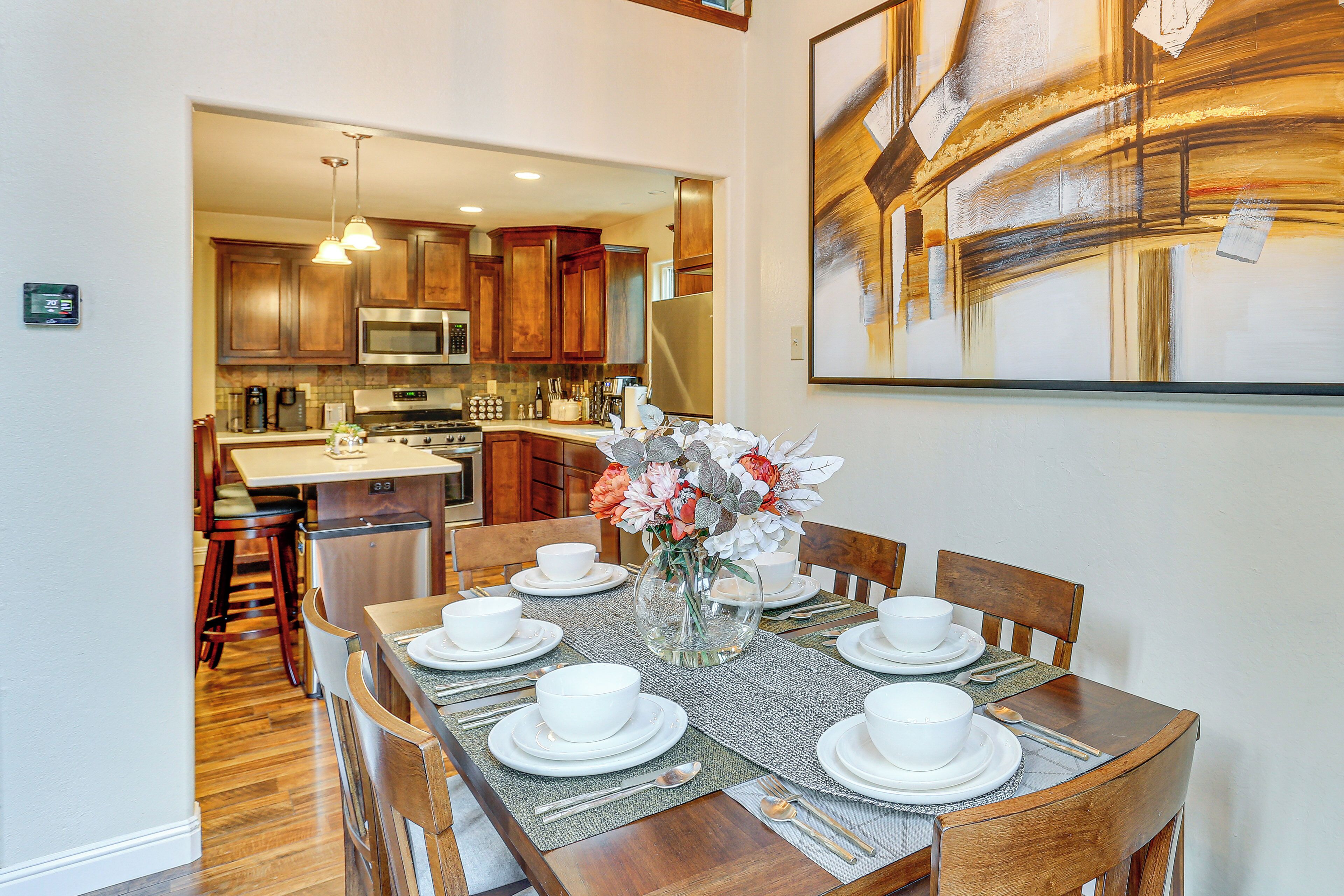 House (3 Bedrooms) | Interior