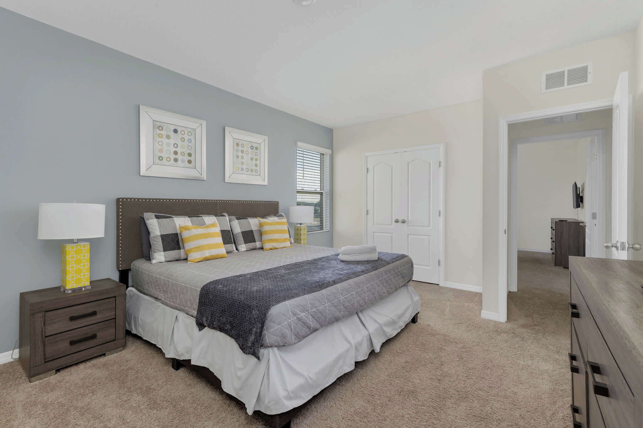 7 bedrooms, iron/ironing board, WiFi, bed sheets