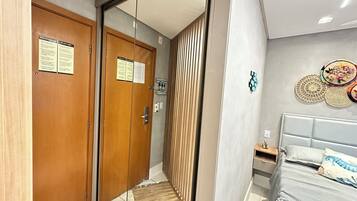 1 sovrum, skrivbord, strykjärn/strykbräda och wi-fi