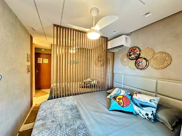 1 habitación, escritorio, tabla de planchar con plancha y wifi 