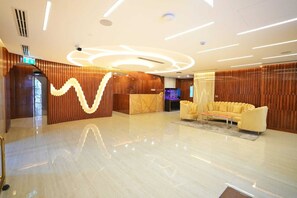 Coin salon dans le hall