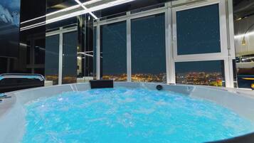 Apartament Deluxe, sauna, vistes al riu | Vista de la ciutat