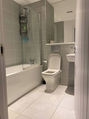 Hårtørrer, håndklæder, Toiletpapir