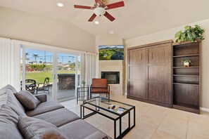 TV, offices - Casita 44471 – Onsite Pool! (Coachella)