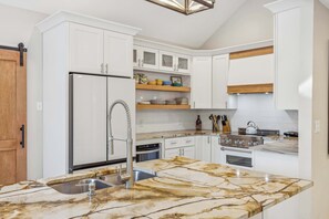 Fridge, microwave, oven, stovetop - Incredible HHI Home for 12 w/Pool, Near Beach! (Hilton Head Island)