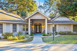 Exterior - Incredible HHI Home for 12 w/Pool, Near Beach! (Hilton Head Island)