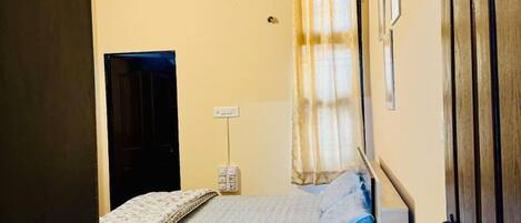 Deluxe Double Room | Free WiFi