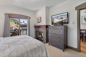 Townhome, 3 Bedrooms | 3 bedrooms, desk, laptop workspace