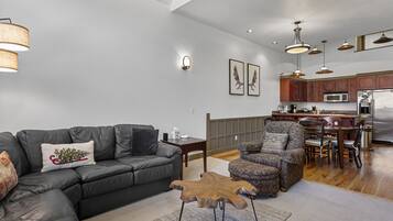 Townhome, 3 Bedrooms | Living area
