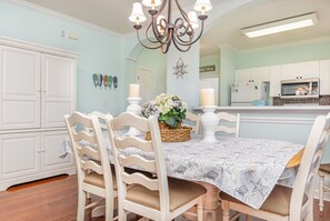 Appart'hôtel, 3 chambres | Restauration