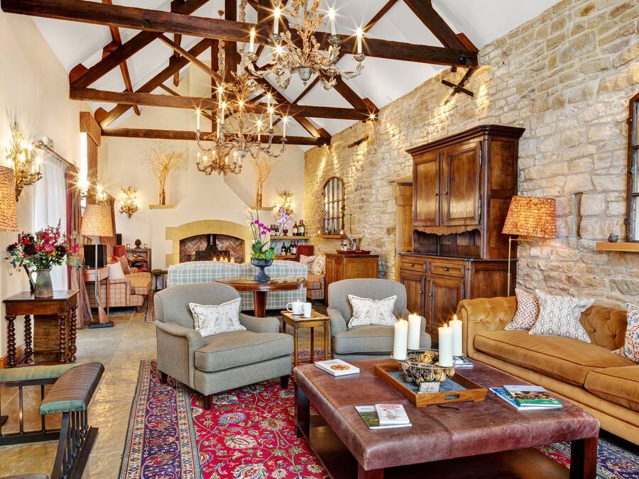 Deluxe House, Garden View | Living area | Smart TV, heated floors