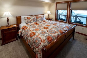 1 bedroom, iron/ironing board, free WiFi