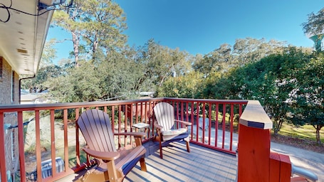 Apartment, 3 Bedrooms | Property grounds