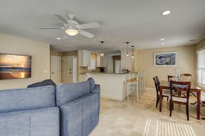 Smart TV - 18 Mallard - A Hilton Head Island Getaway Awaits (Hilton Head Island)