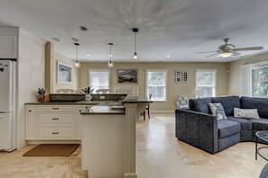 Smart TV - 18 Mallard - A Hilton Head Island Getaway Awaits (Hilton Head Island)