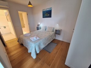 2 chambres, bureau, fer et planche à repasser, Wi-Fi