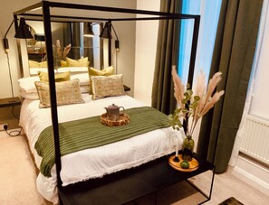 1 habitación, tabla de planchar con plancha, cuna de viaje y wifi 