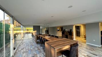 149-inch Smart TV with satellite channels, fireplace, Netflix