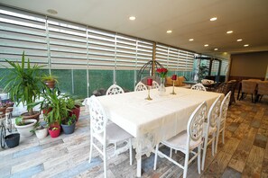 Terrace/patio - Yeşil Panjurlu Villa Otel (Bursa)