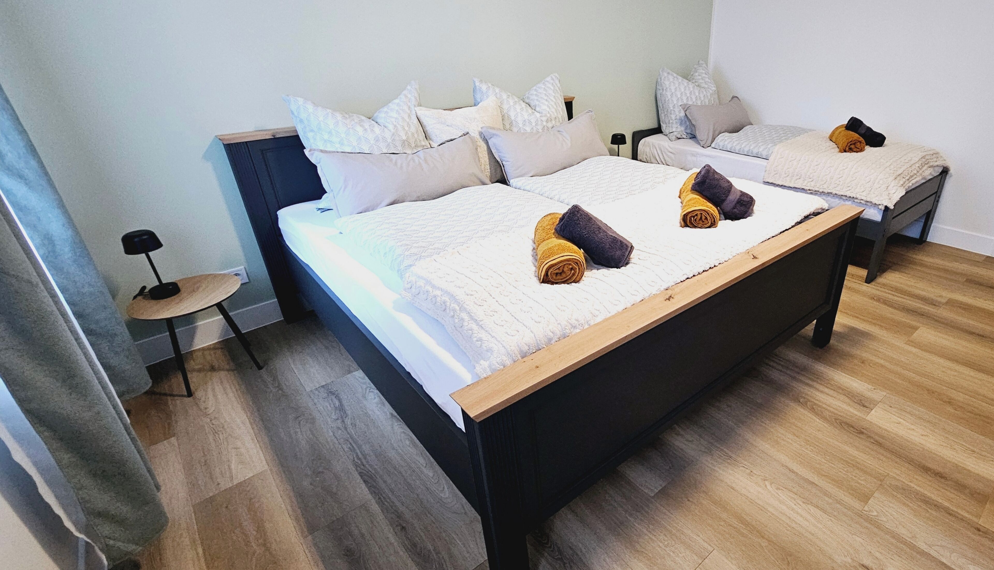 4 Schlafzimmer, Schreibtisch, Bügeleisen/Bügelbrett, kostenloses WLAN