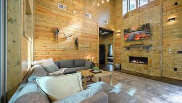 Smart-TV, Kamin, Stereoanlage