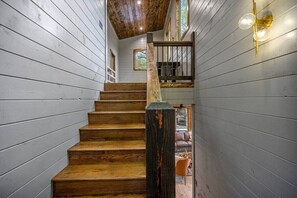 Interior - All the Vibes + 2 Story + Shuffle Board + Split Floor Plan + Ride to ATV Trails (Broken Bow)