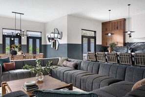 Interior - Designer Home 1 Block to magazine| Heated Pool/Spa (New Orleans)