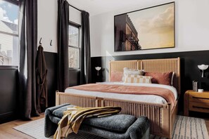 5 Schlafzimmer, Schreibtisch, Bügeleisen/Bügelbrett, Reisekinderbett