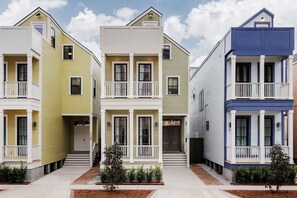 Exterior - Luxury New Home | Heated Pool and Spa (New Orleans)