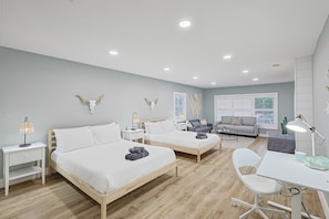 5 quartos, escrivaninha, Wi-Fi, roupa de cama