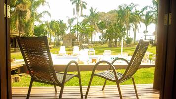 Frigobar, Wi-Fi de cortesia, roupa de cama