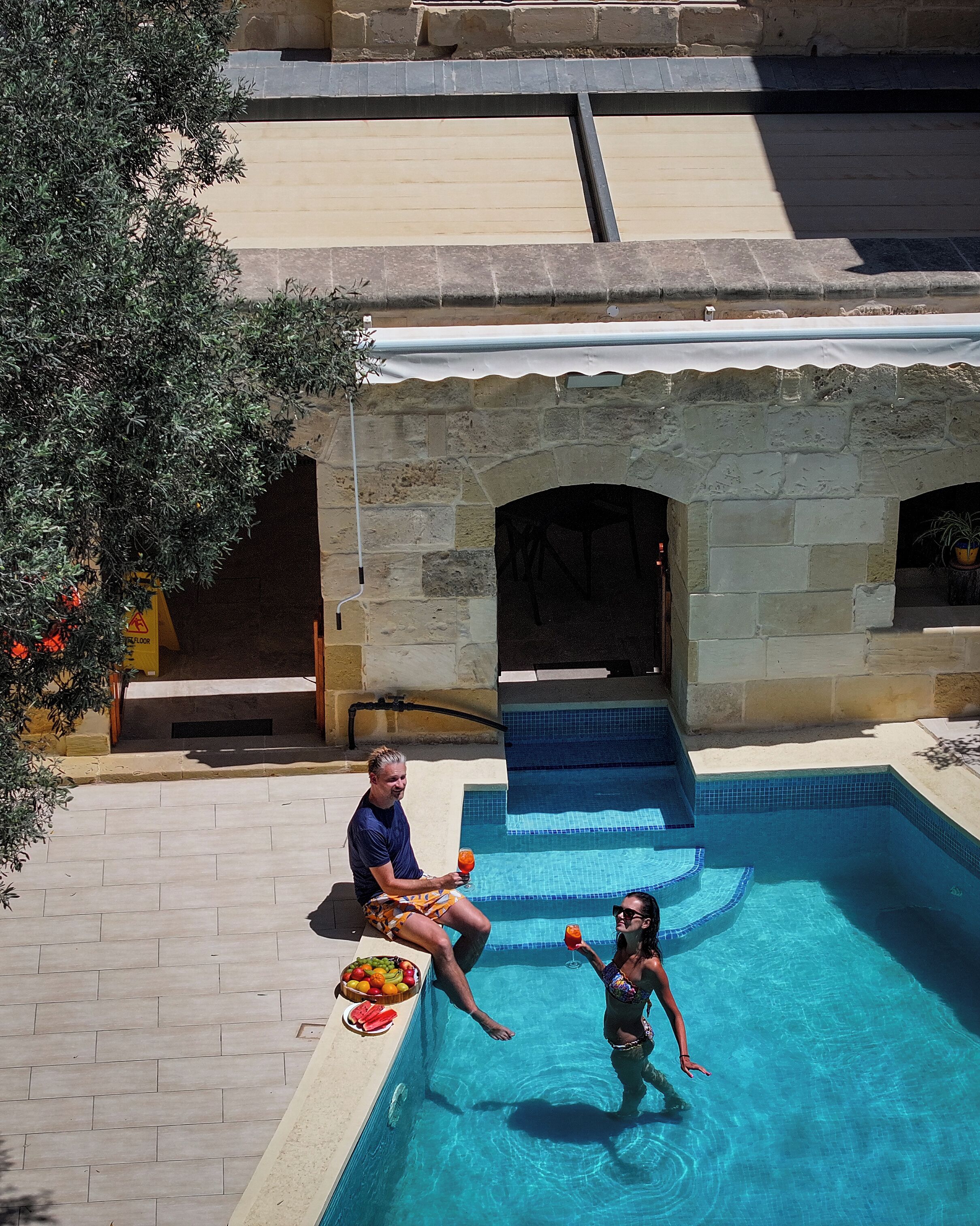 Kolam renang terbuka 