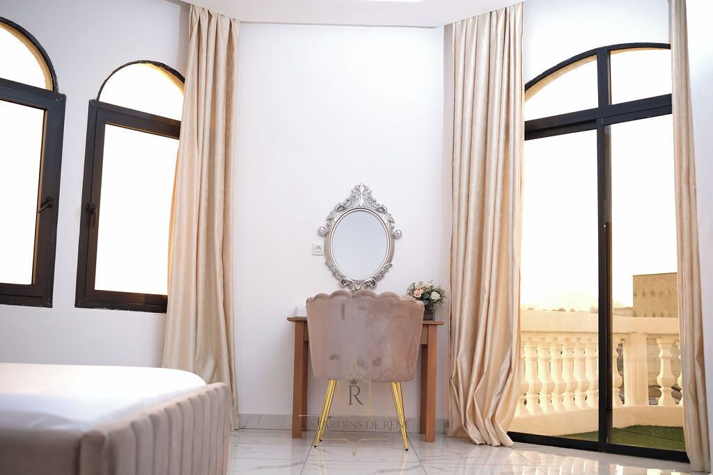 Suite Deluxe, vue jardin | Décoration personnalisée, espace de travail pour ordinateur portable