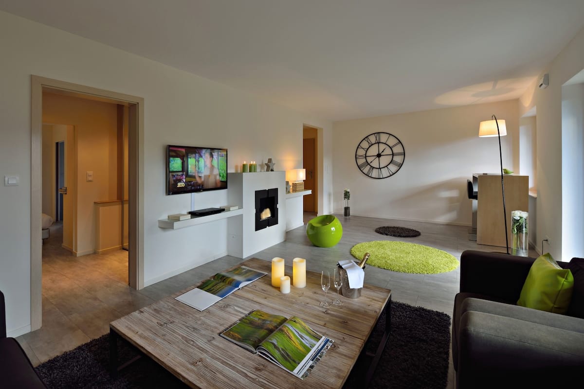 Luxury Suite, Ensuite (Voyage à l'infini ) | Premium bedding, individually decorated, individually furnished