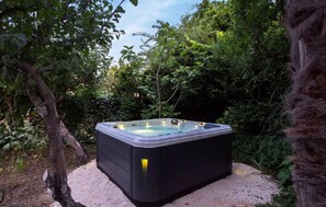 Outdoor spabad