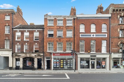 WhiskAwayStays  Foregate Street Apartment 1