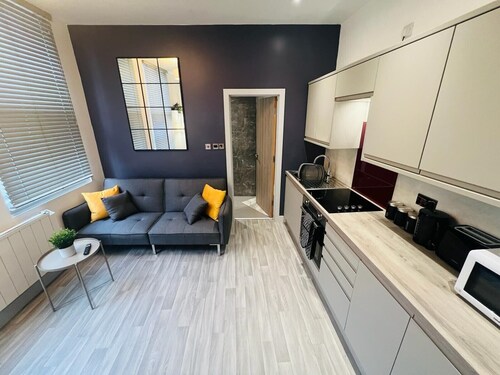 WhiskAwayStays  Foregate Street Apartment 1