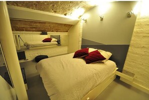 2 Schlafzimmer, Schreibtisch, Bügeleisen/Bügelbrett, WLAN