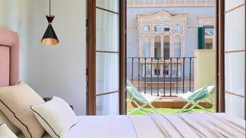 2 habitaciones, tabla de planchar con plancha, internet y ropa de cama