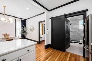 1 Schlafzimmer, Schreibtisch, Bügeleisen/Bügelbrett, WLAN