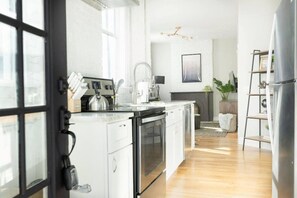 Fridge, microwave, oven, stovetop