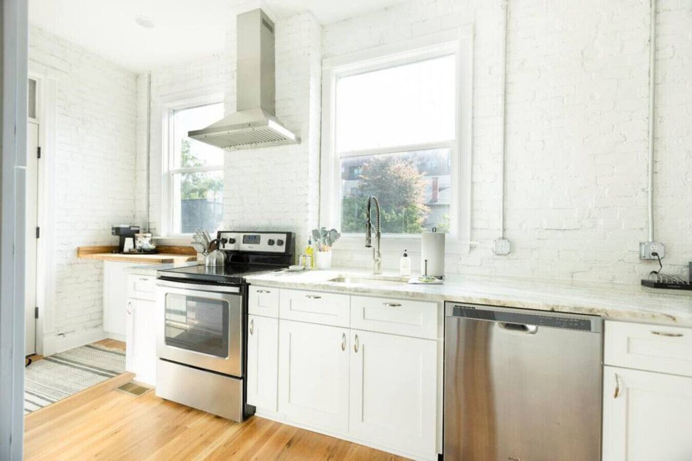 冰箱、微波炉、烤箱、炉灶