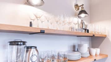 Kaffe og/eller kaffemaskine