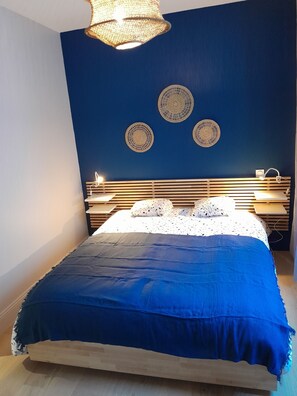 2 chambres, fer et planche à repasser, lit parapluie, Wi-Fi gratuit