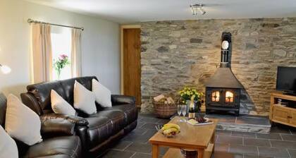 Serene Golygfar Cottage Retreat in Ystrad Meurig