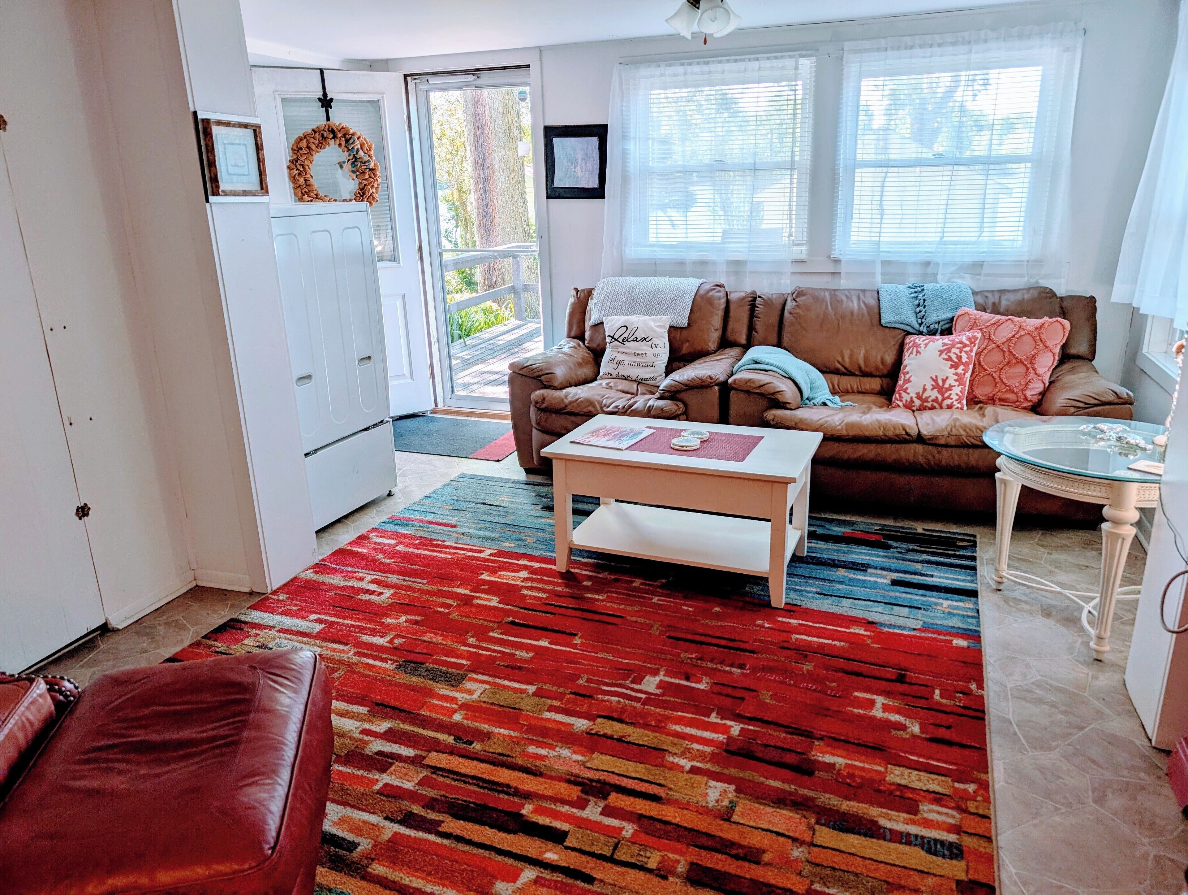 Televisor intel·ligent i reproductor de DVD 