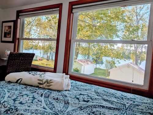 2 miles from the Indiana Rails train station, 12 miles from Pokagon State Park 