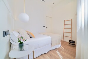 2 habitaciones, tabla de planchar con plancha y internet 