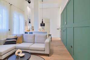 TV - iloftmalaga Playamar I (Torremolinos)