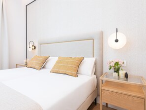 3 habitaciones, tabla de planchar con plancha y internet 